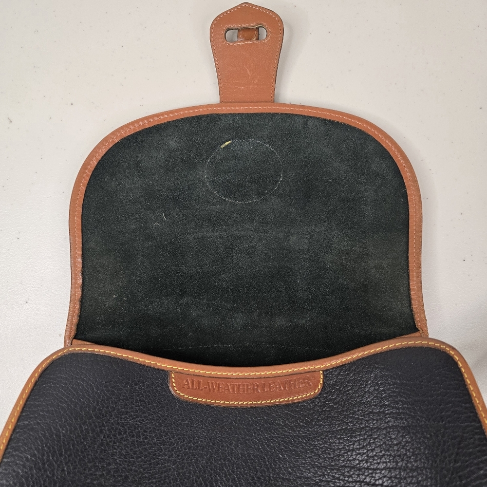 DOONEY & BOURKE Shoulder Bag Leather All Weather VTG Essex Black Tan Ships FAST - Picture 13 of 17